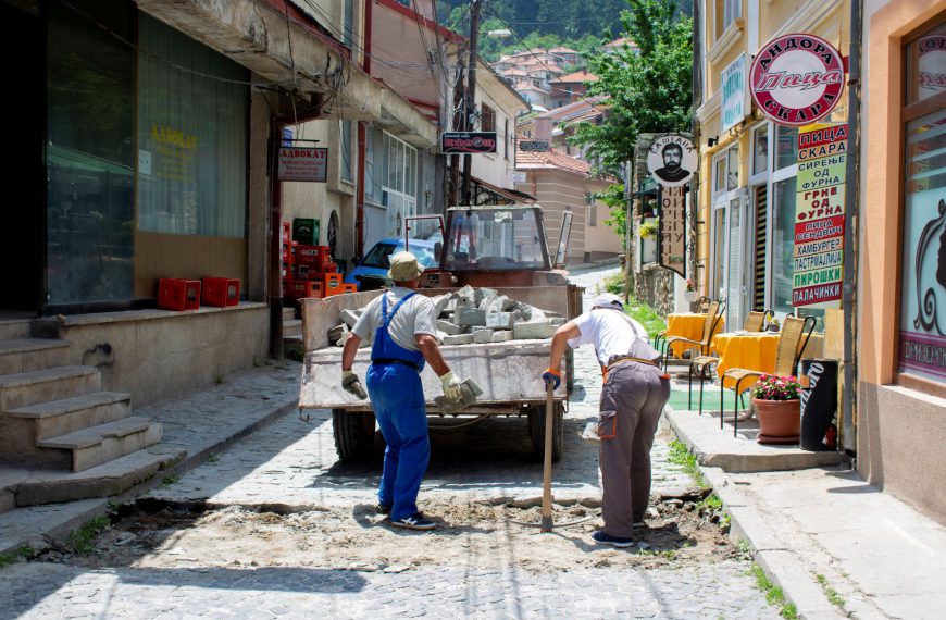 Започнува санација на улица во центарот на Крушево